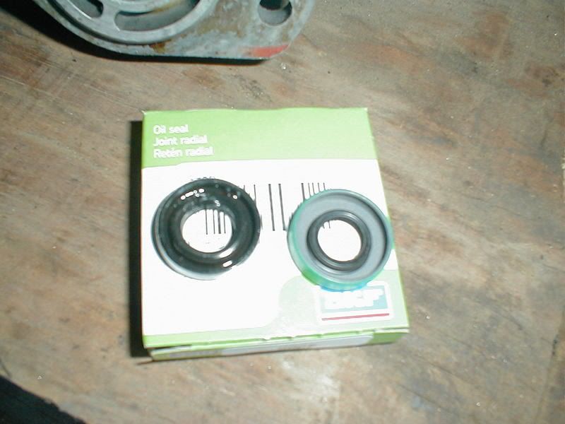 How to Rebuild your Hydraulic pump on Rider CHEAP Gravely Tractor